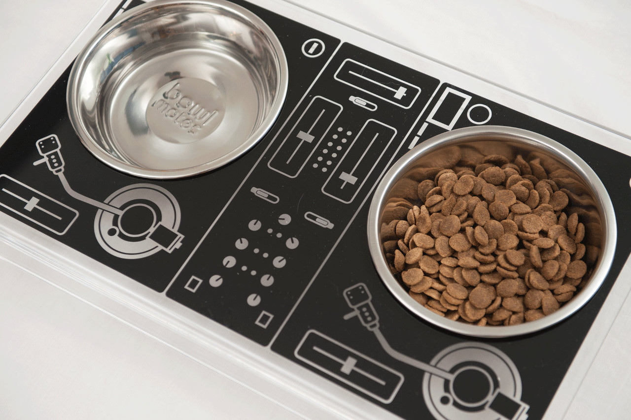 DJ_Pet_Feeder_Turntable_Unleash_Studio_dog_bowl_02.jpg